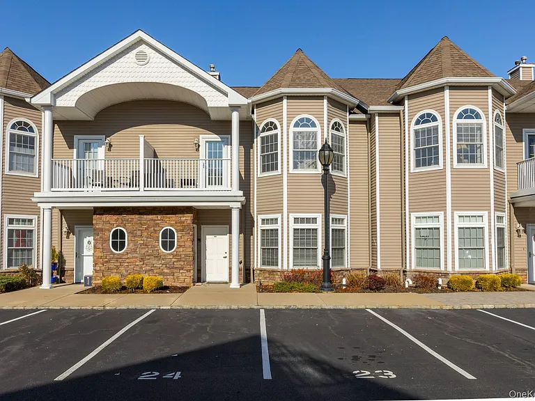 11 Jacqueline Way — Photo 17