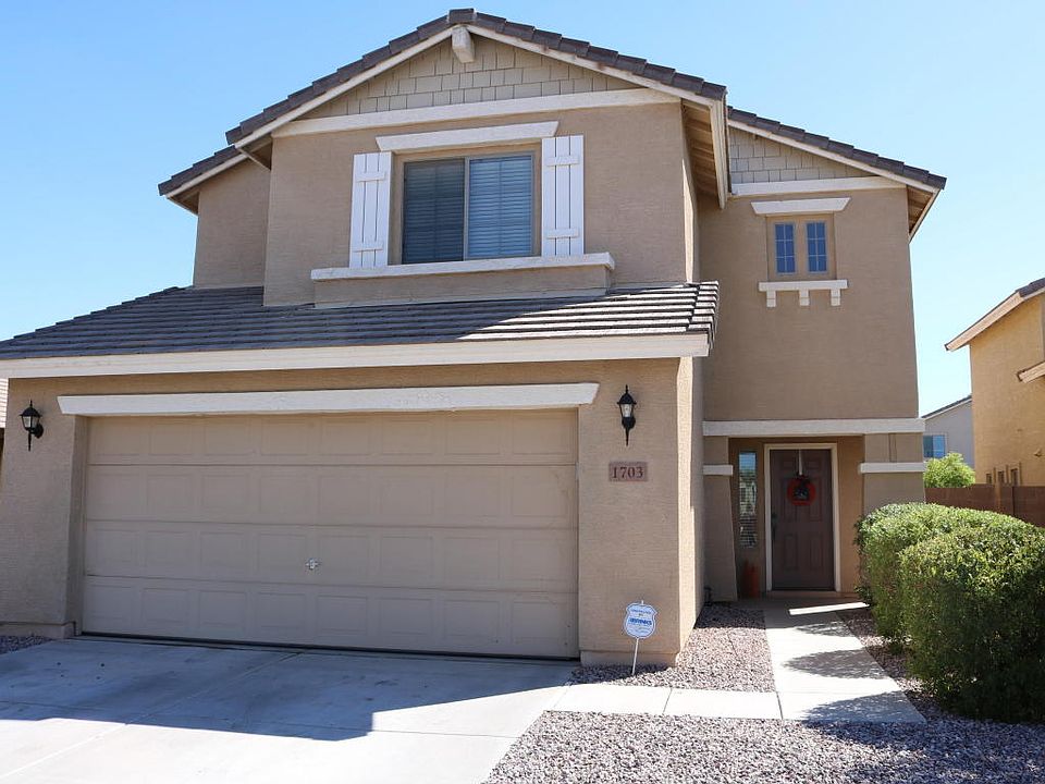 1st image of 1703 W Appaloosa Way