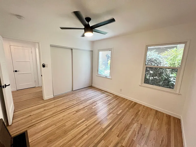 7962 Norton Ave — Photo 12