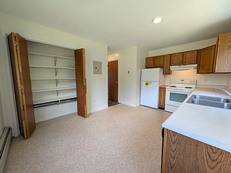 9 Executive Dr #17 — Photo 11