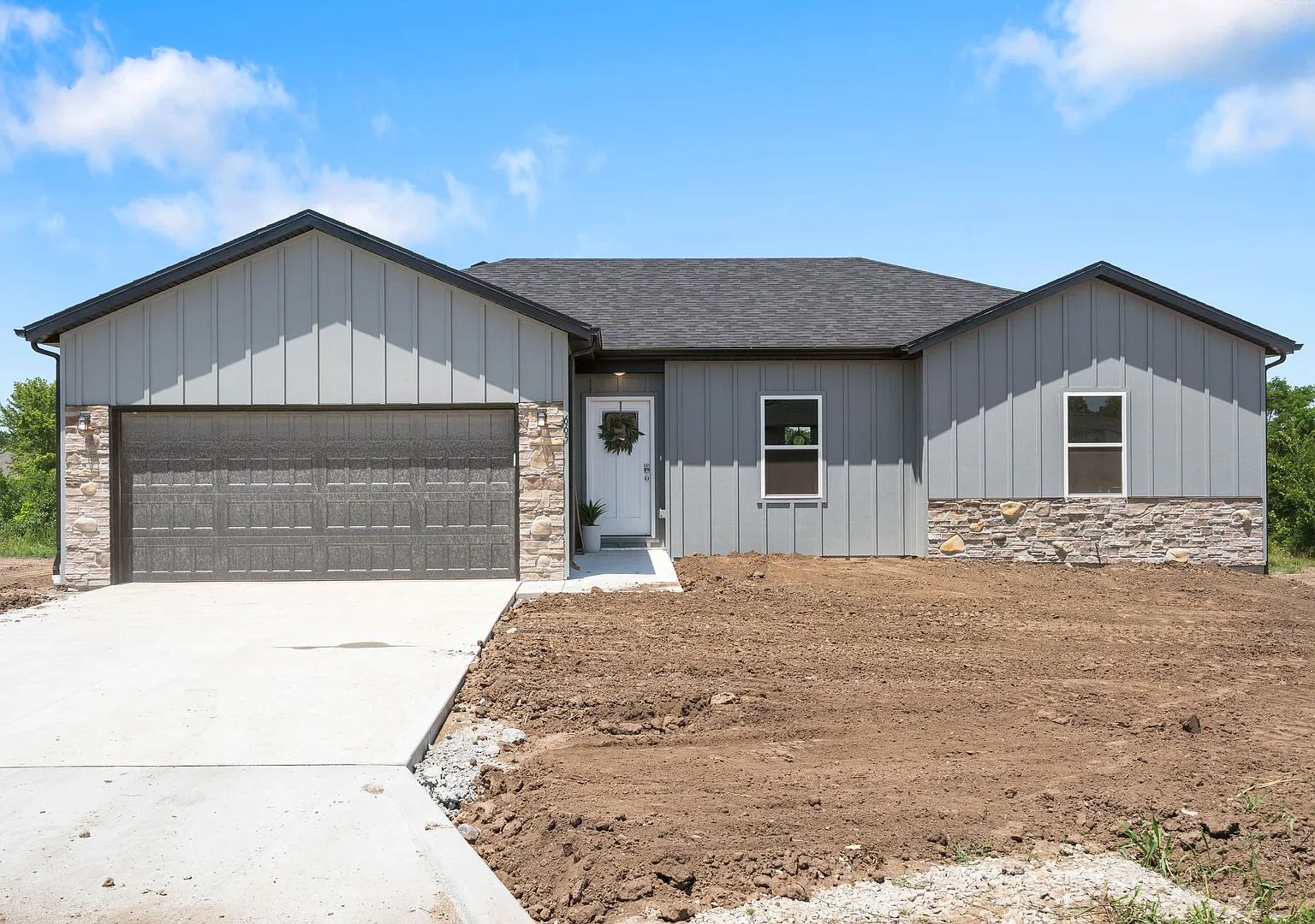 Now Leasing! Brand New 3 Bed, 2 Bath Home in the Heart of Bolivar — Photo 1