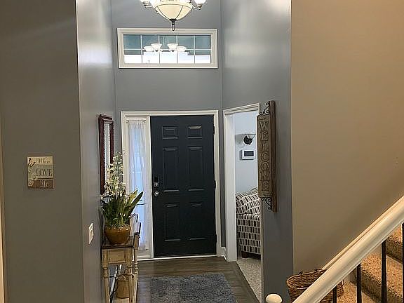4th image of 921 Redwood Ct