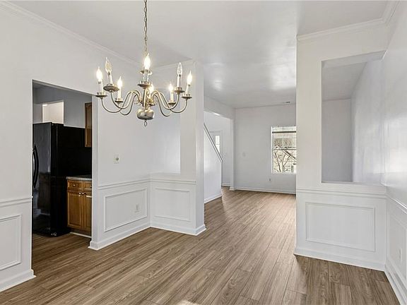 4th image of 5896 Village Loop