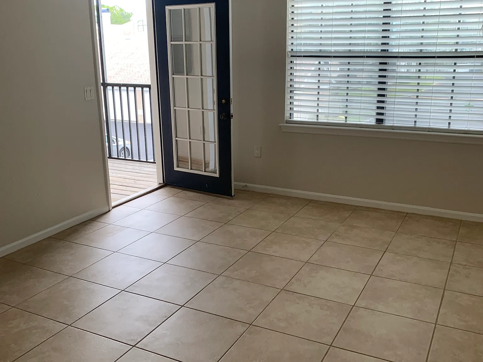 1 bed, 700 sqft, $1,500 — Photo 2