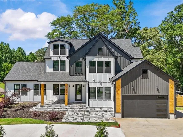 219 Glenwood Rd, Easley, SC 29640
