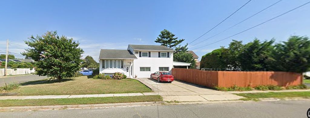 245 Seaford Ave - Property Image