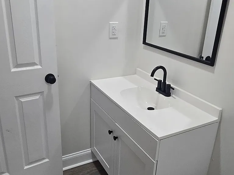 411 Boulevard St #3B — Photo 12