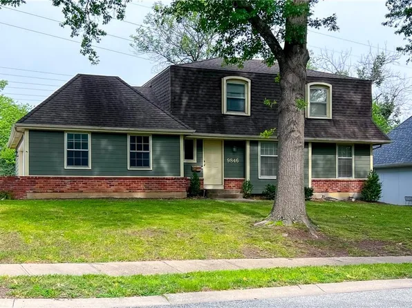 9846 Farley Ln, Overland Park, KS 66212