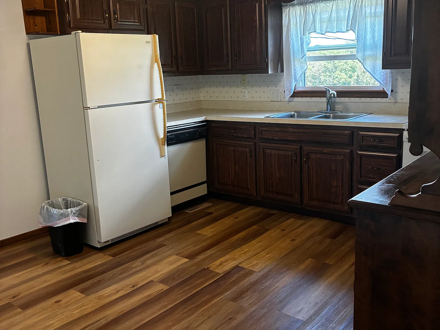 2 bed, 1000 sqft, $1,000 — Photo 4