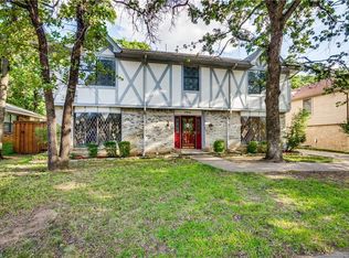 2816 Woodpath Ln, Bedford, TX 76021