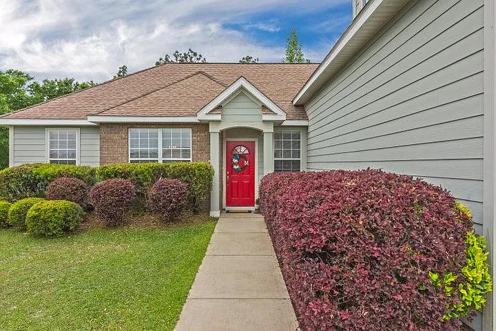 3 bed, 1795 sqft, $2,200 — Photo 4