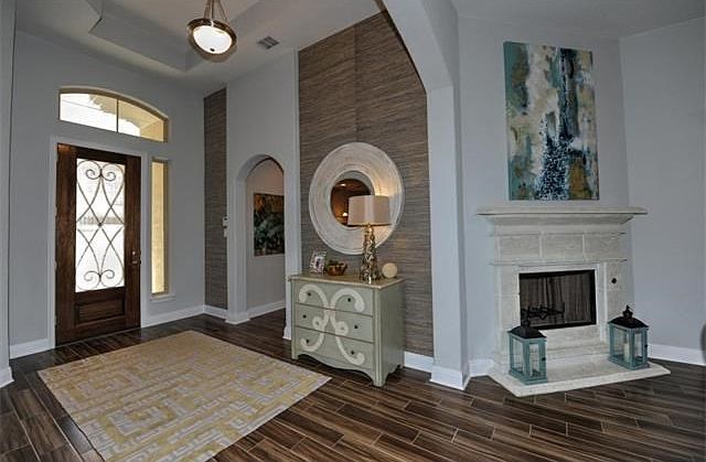 1st image of 8219 Garden Arbor
