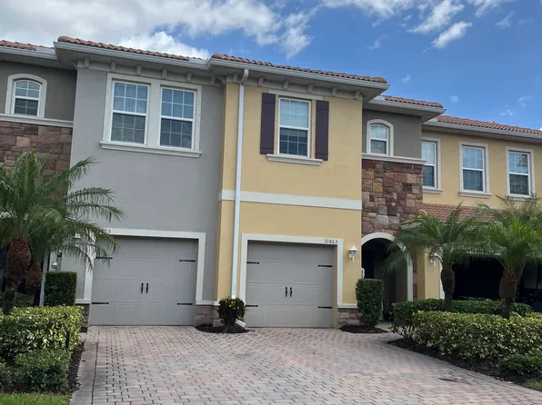 10863 Alvara Point Dr, Bonita Springs, FL 34135