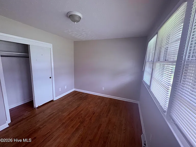 406 Forest Grove Ave — Photo 14
