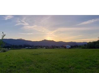 8088 Garden Valley Rd, Roseburg, OR 97471