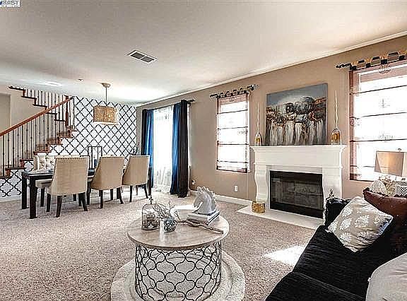3rd image of 5979 Penwood Ln