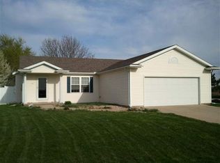 113 S Tipsord St, Arrowsmith, IL 61722