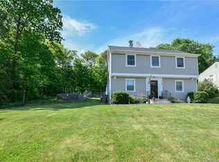 118 Morning Dove Rd, Naugatuck, CT 06770