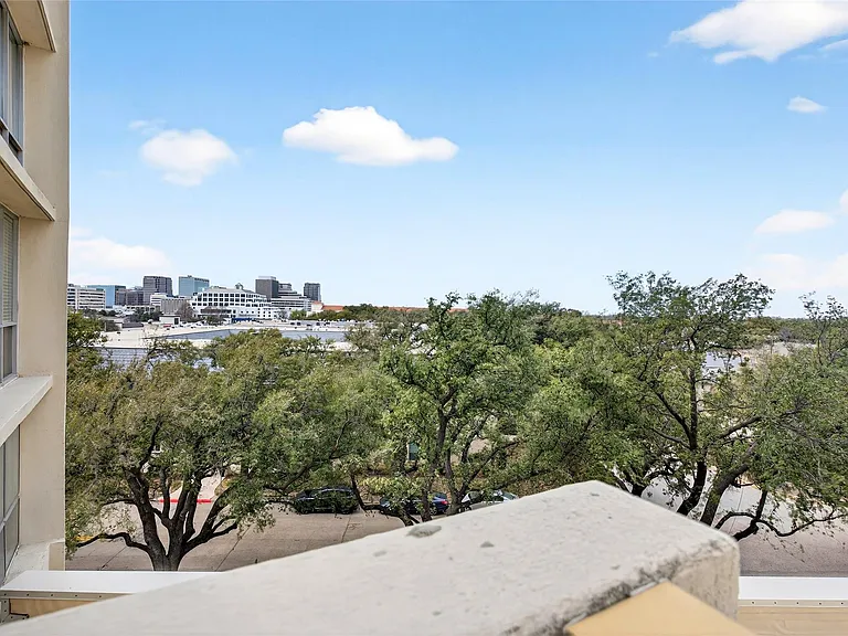 6211 W Northwest Hwy #400 — Photo 21
