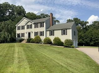 90 Kempton Rd, Millville, MA 01529