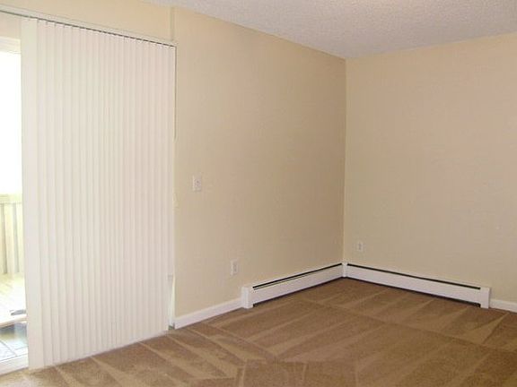 2nd image of 3035 Oneal Pkwy #37V
