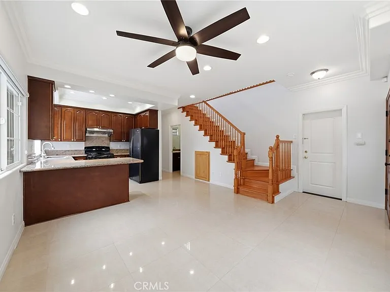 5803 Fullerton Ave — Photo 1