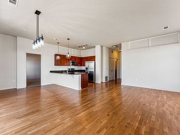 5th image of 5401 S Park Terrace Ave Unit 301D