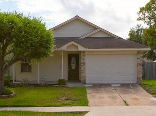 10703 Grand Pines Dr, Sugar Land, TX 77498