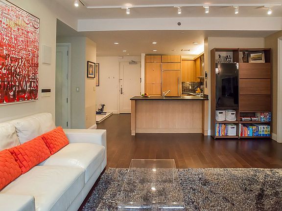 3rd image of 70 Little St W #17G