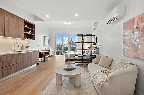 50 E 10th St #521 Photo 1