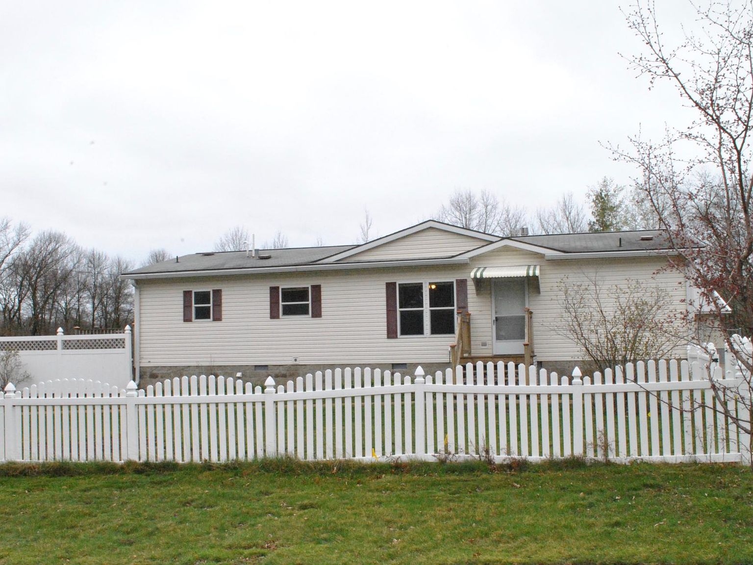 340 E Schubert St, Wahkon, MN 56386 Zillow