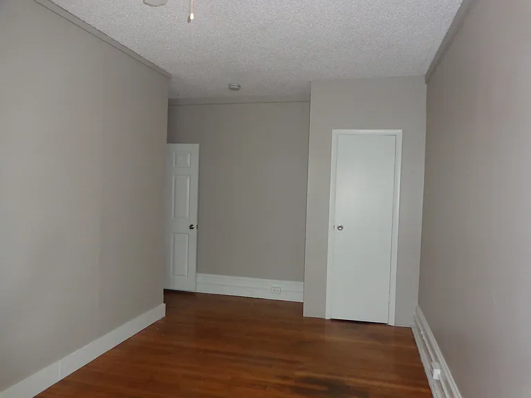 4421 Baker St #2 — Photo 11