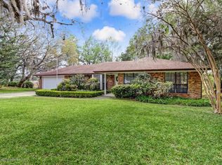2166 Water Bluff Dr, Jacksonville, FL 32218