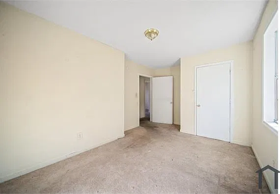 4 bed, 1100 sqft, $2,000 — Photo 4