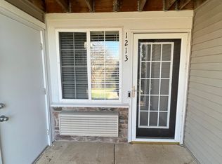 1213 Silverstone Dr, Carpentersville, IL 60110
