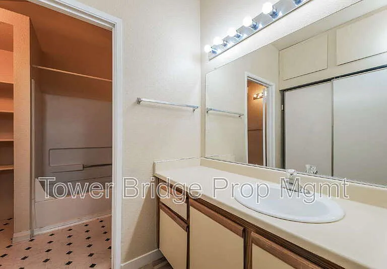 1019 Dornajo Way #246 — Photo 12