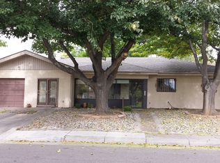 9525 Morrow Ave NE, Albuquerque, NM 87112