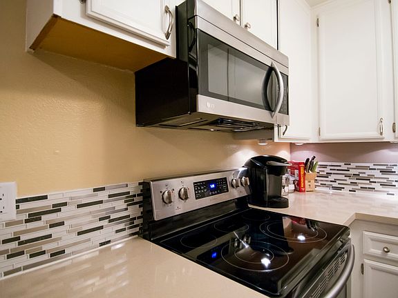 2nd image of 4580 Ohio St Unit 2