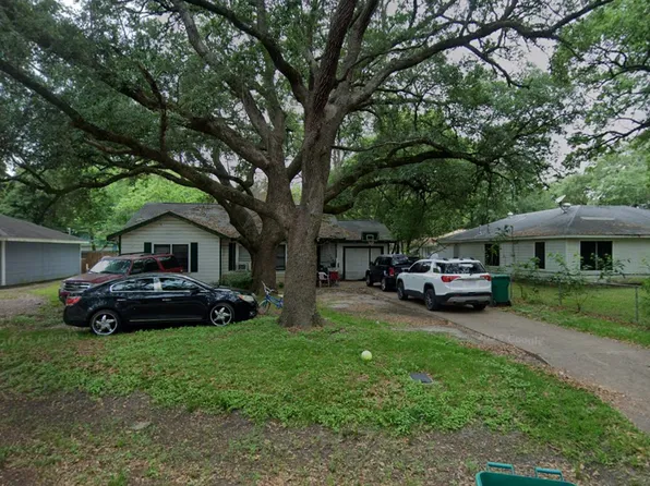 1006 E Camp Cir, La Marque, TX 77568