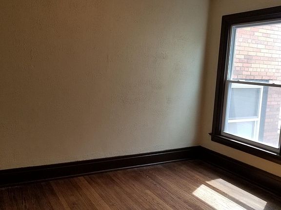 4th image of 1054 Elmwood Ave #2