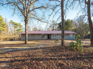 531 Fowler Manning Rd, Richlands, NC 28574
