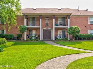 107 Forest Park Rd, Louisville, KY 40223