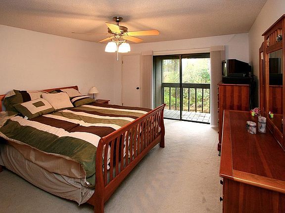 4th image of 4838 Pebble Beach Dr