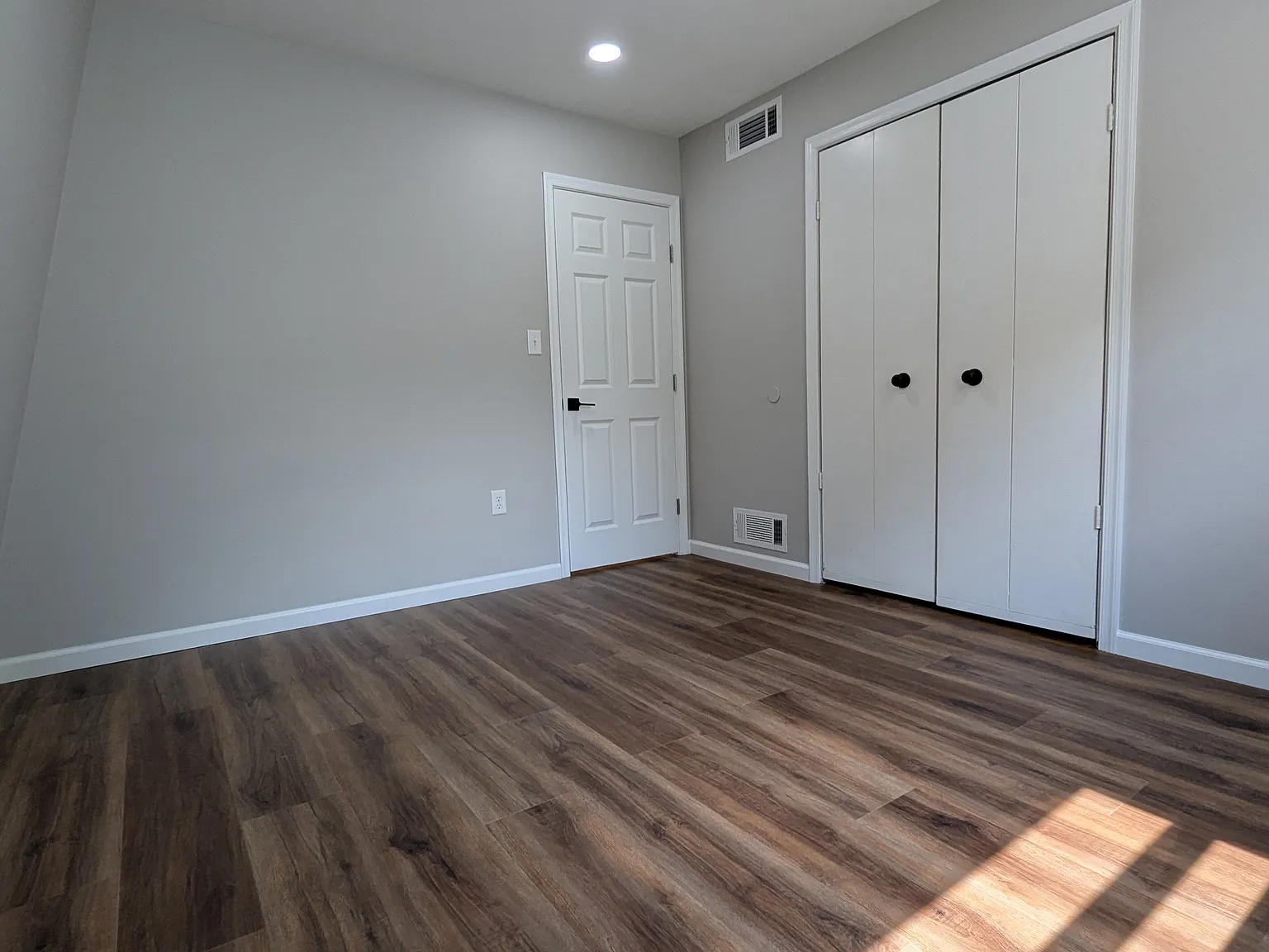 2 bed, 800 sqft, $1,295 — Photo 4