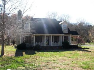 8687 Campbellsville Rd, Pulaski, TN 38478