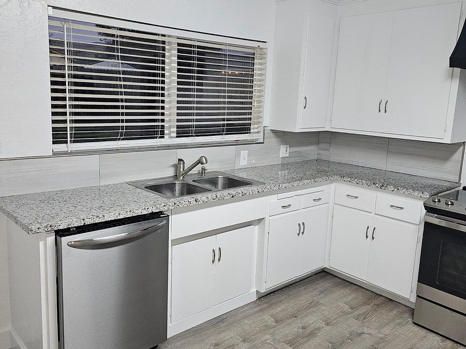 Kitchen. All appliances are less than 2 years old (fridge, dishwasher, and stove).