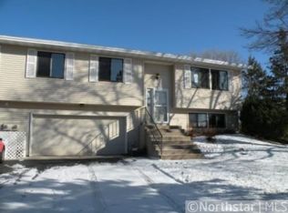 545 96th Ln NE, Blaine, MN 55434