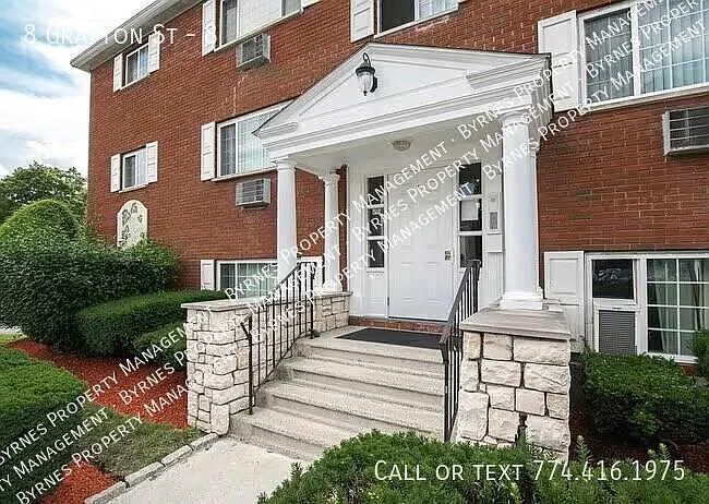 2 bed, $2,300 — Photo 2