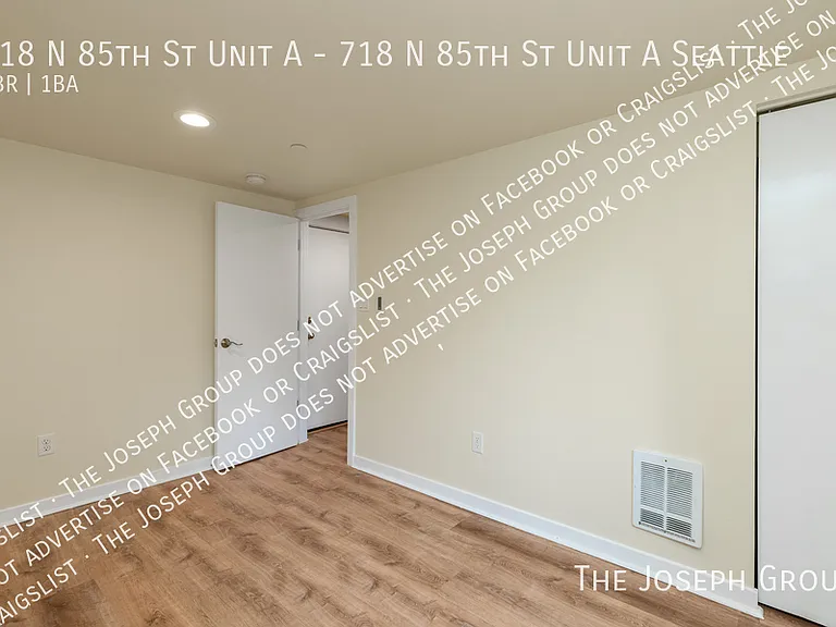 718 N 85th St #A — Photo 11