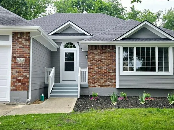 414 Eagle Glen Dr, Raymore, MO 64083